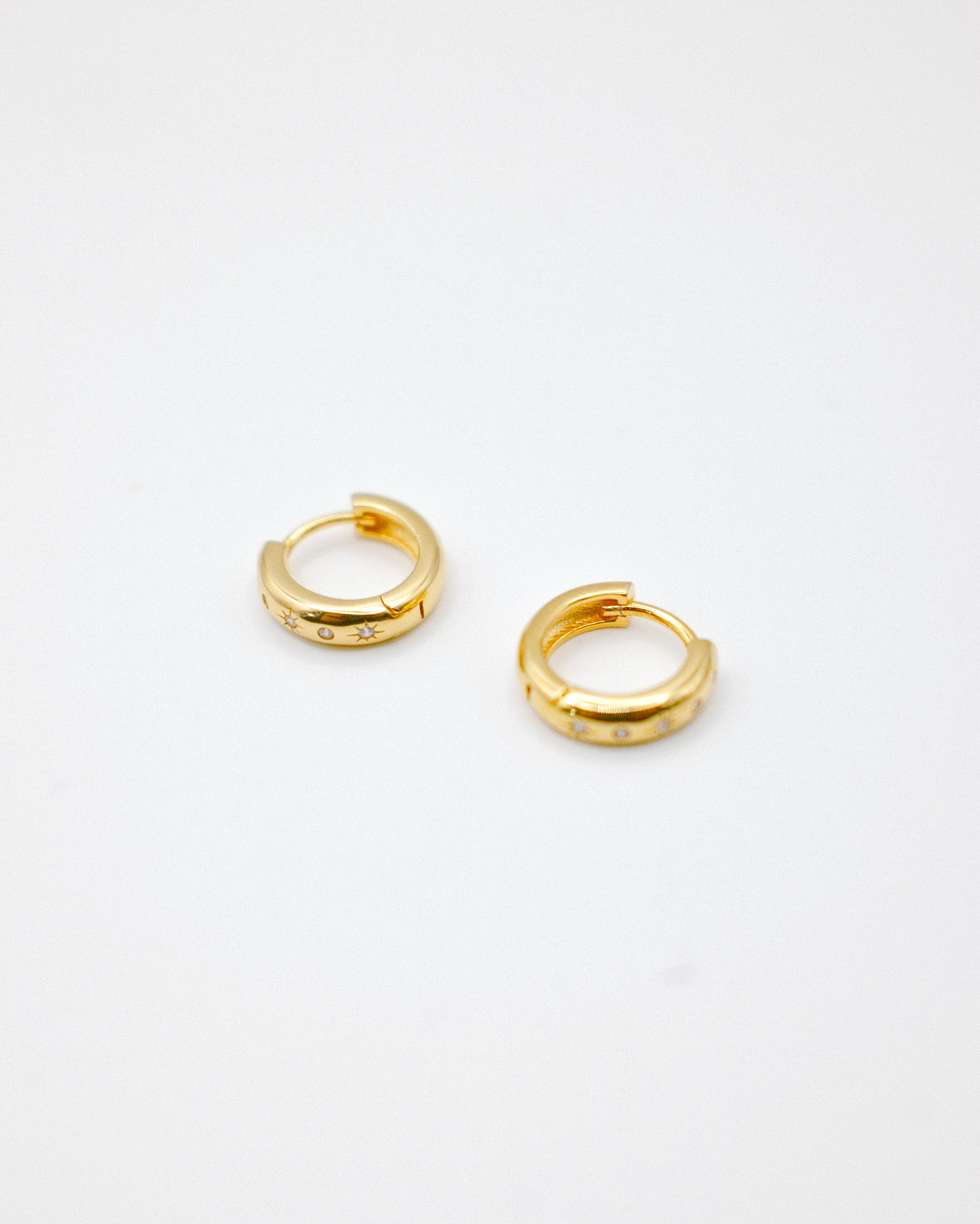 Inès Huggie Earrings