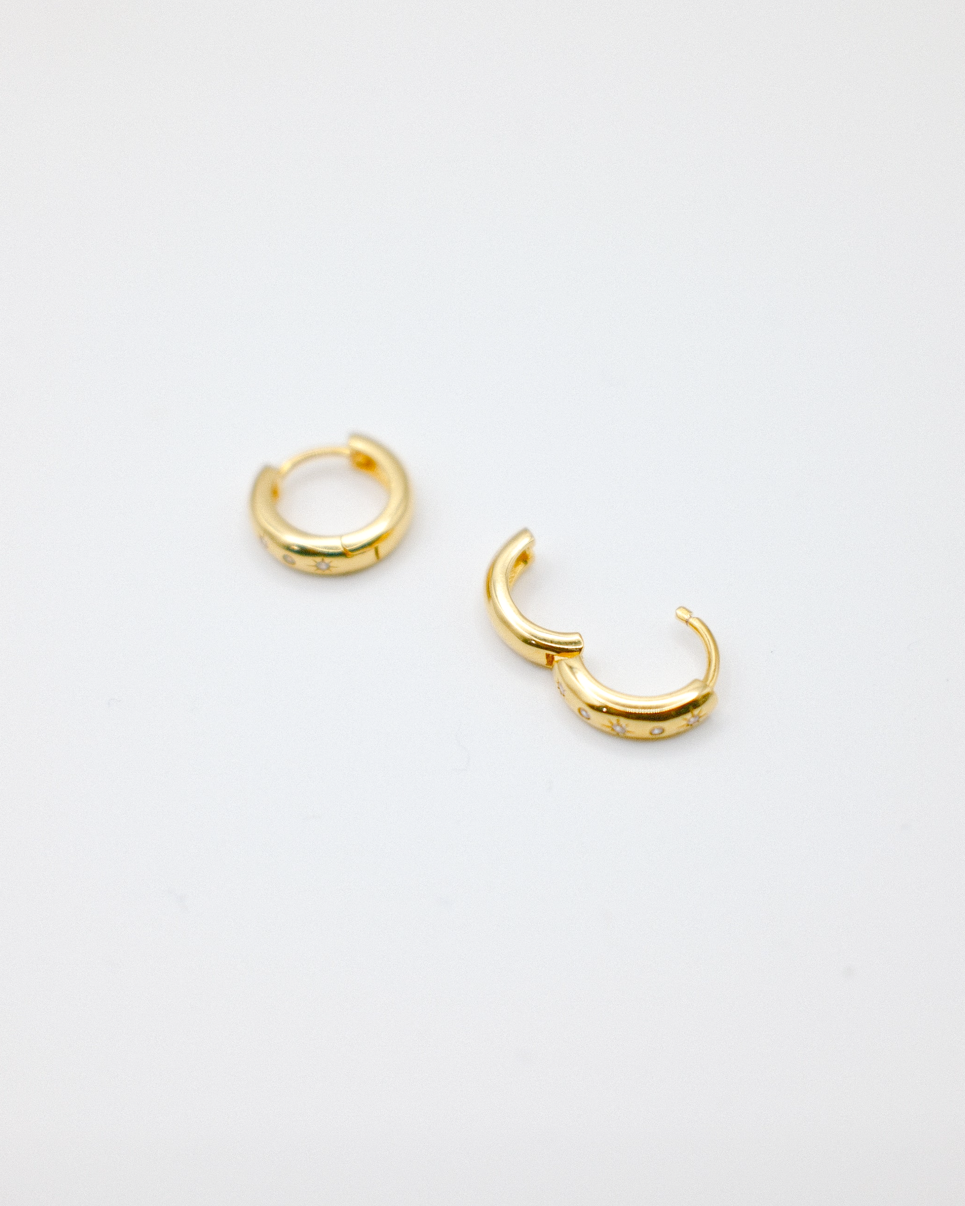 Inès Huggie Earrings