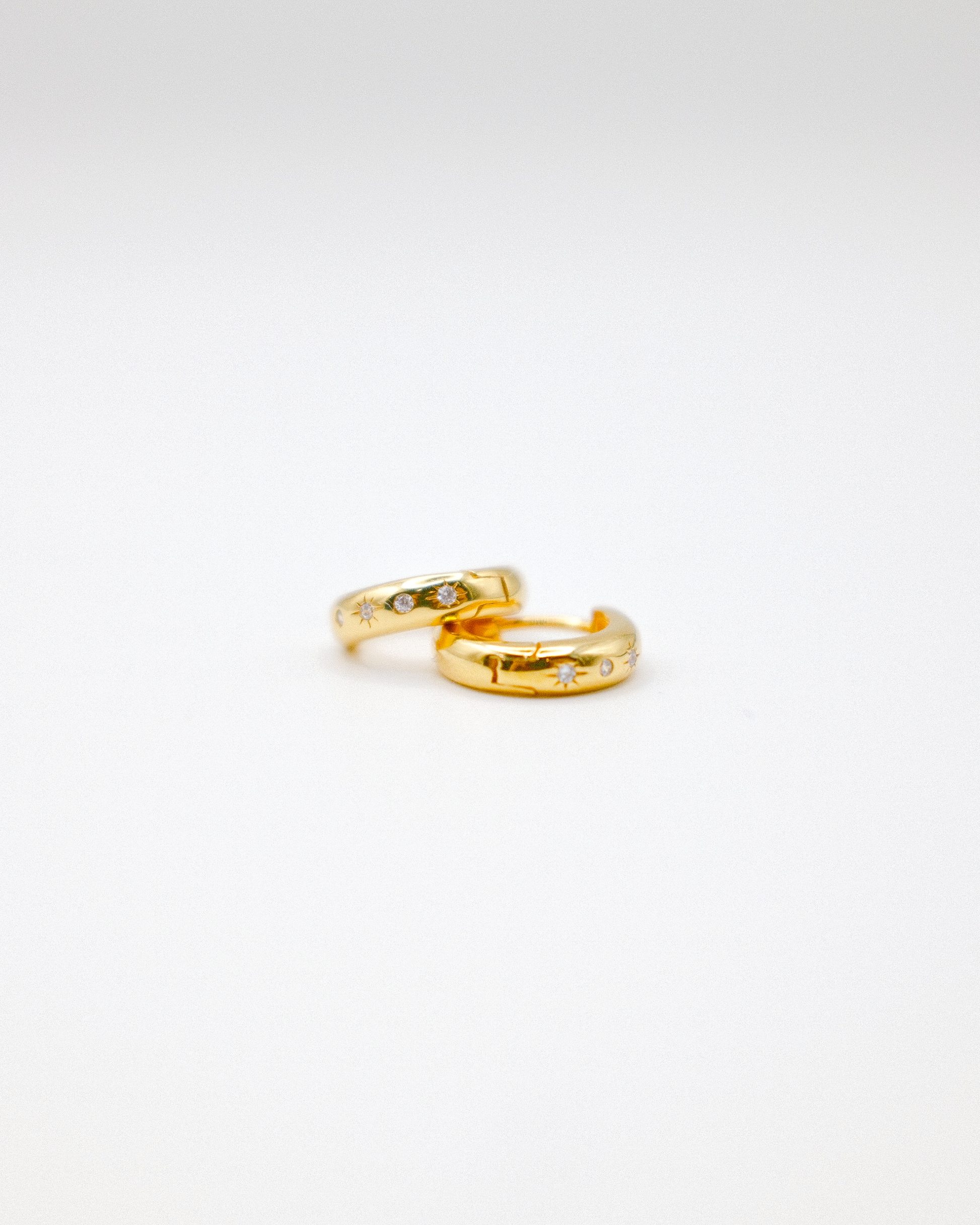 Inès Huggie Earrings